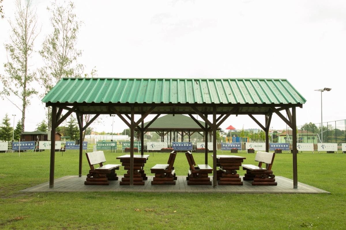 Camping Oaza Blonie Kornik Domki Standard Plus - 3 Pokoje 外观 照片